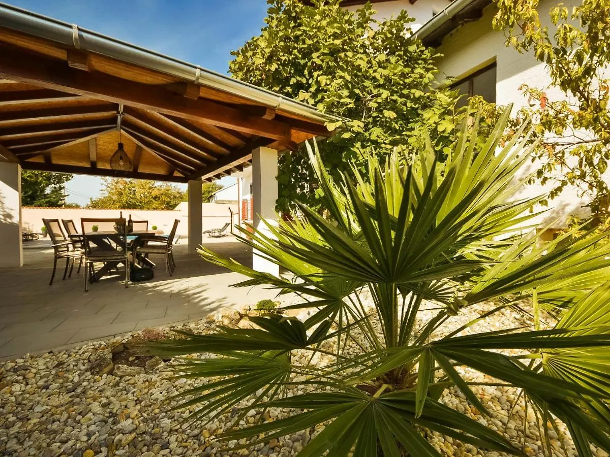 Holiday Home Tuta By Interhome Polaca